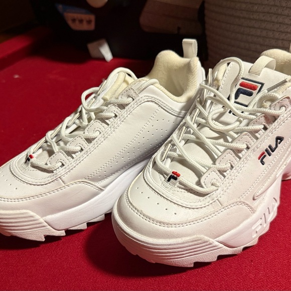 Fila Disruptor Women Sneakers - Picture 1 of 6
